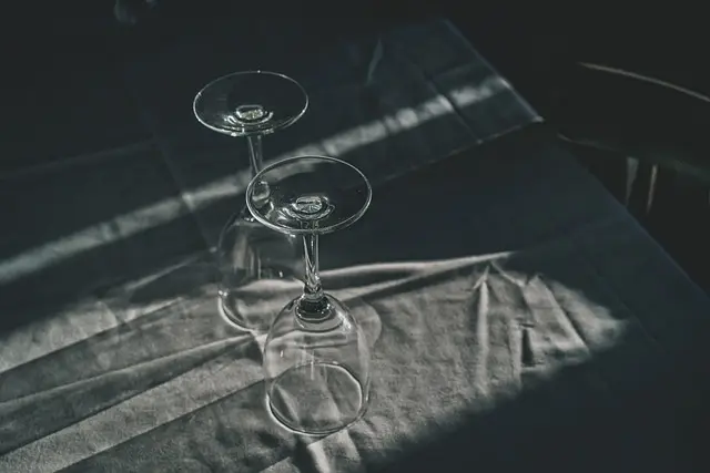 table-5706576_640