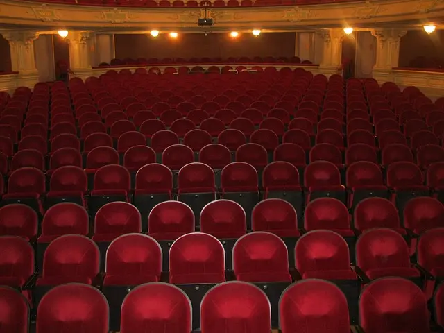theater-105573_640
