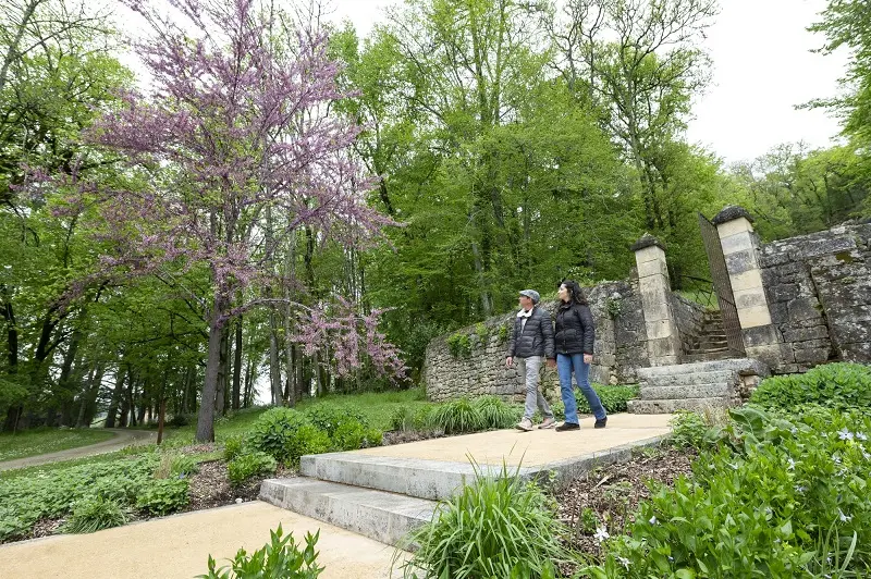 03-Printemps-Campagne-parc-couple-InstapadesStudio-0857-2000px