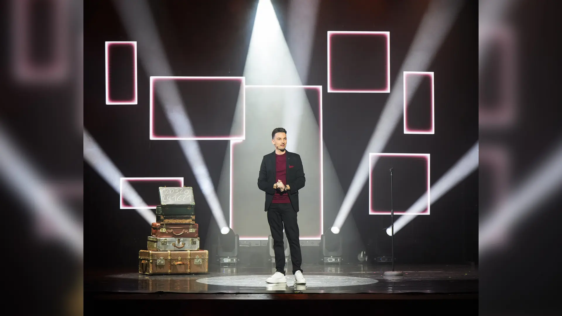 Léo Brière - Existences_©Guillaume Ombreux-16-9