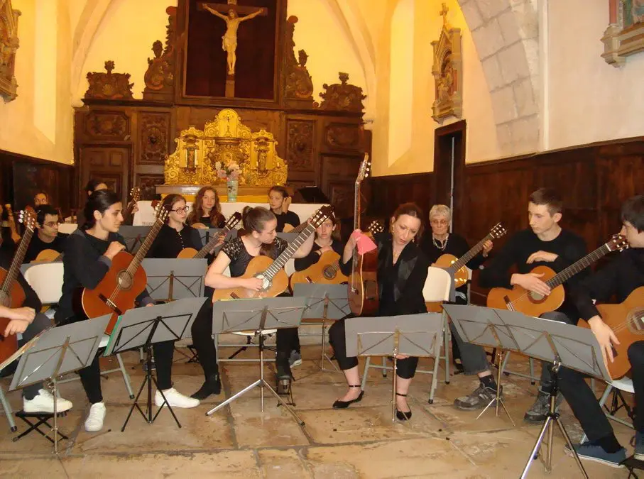 0106-ecolemusique-Guitares-Pinsac-2016