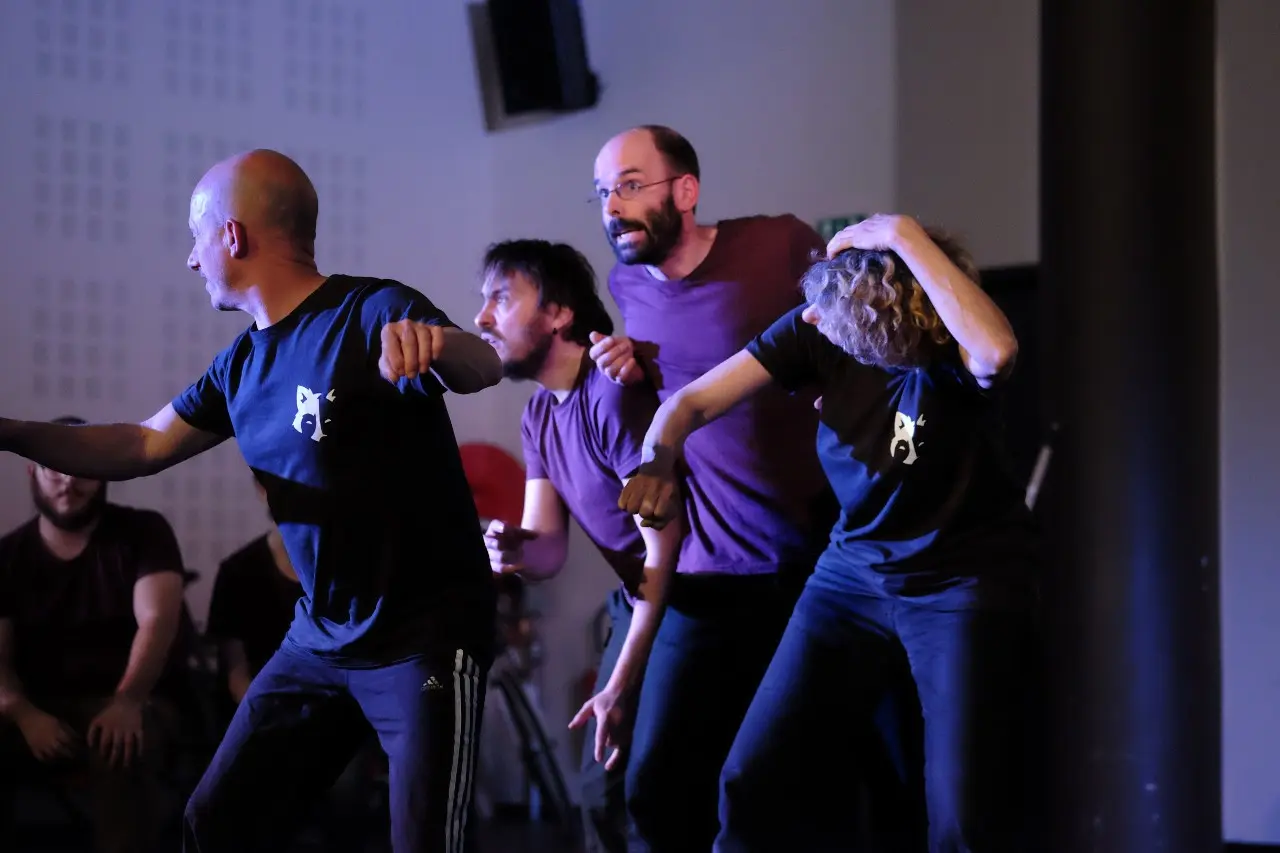 100421-matchimpro-lacambrioleimpro