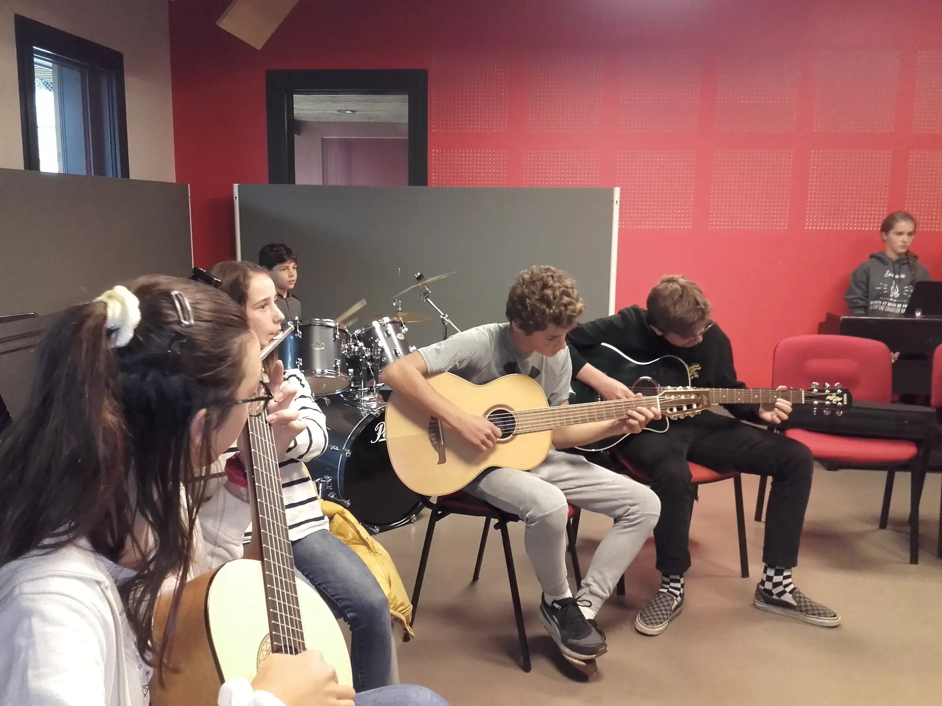 24062020-ecoluemusique-saintcere-Atelier-musique-trad