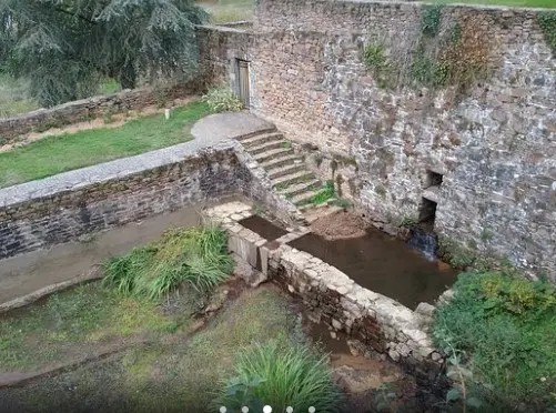 vivier de l'abbaye Aubazine