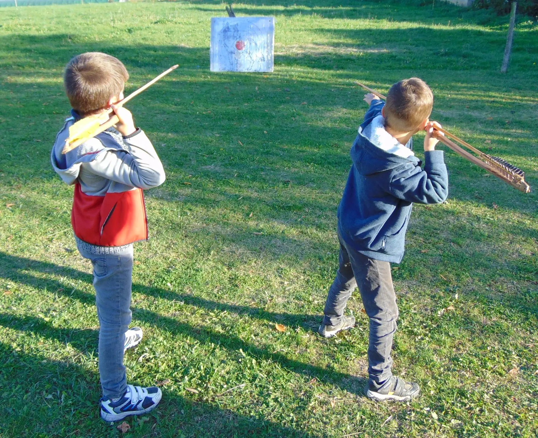 Chasse-au-propulseur---Musee-de-l-Homme-de-Neandertal---LA-Chapelle-aux-Siants