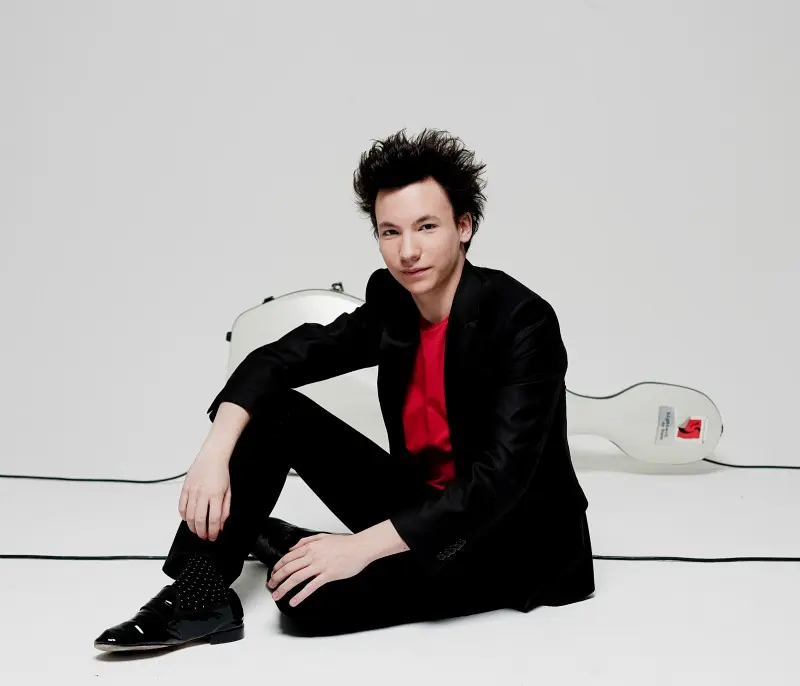 E.Moreau(c)Julien Mignot-ERATO