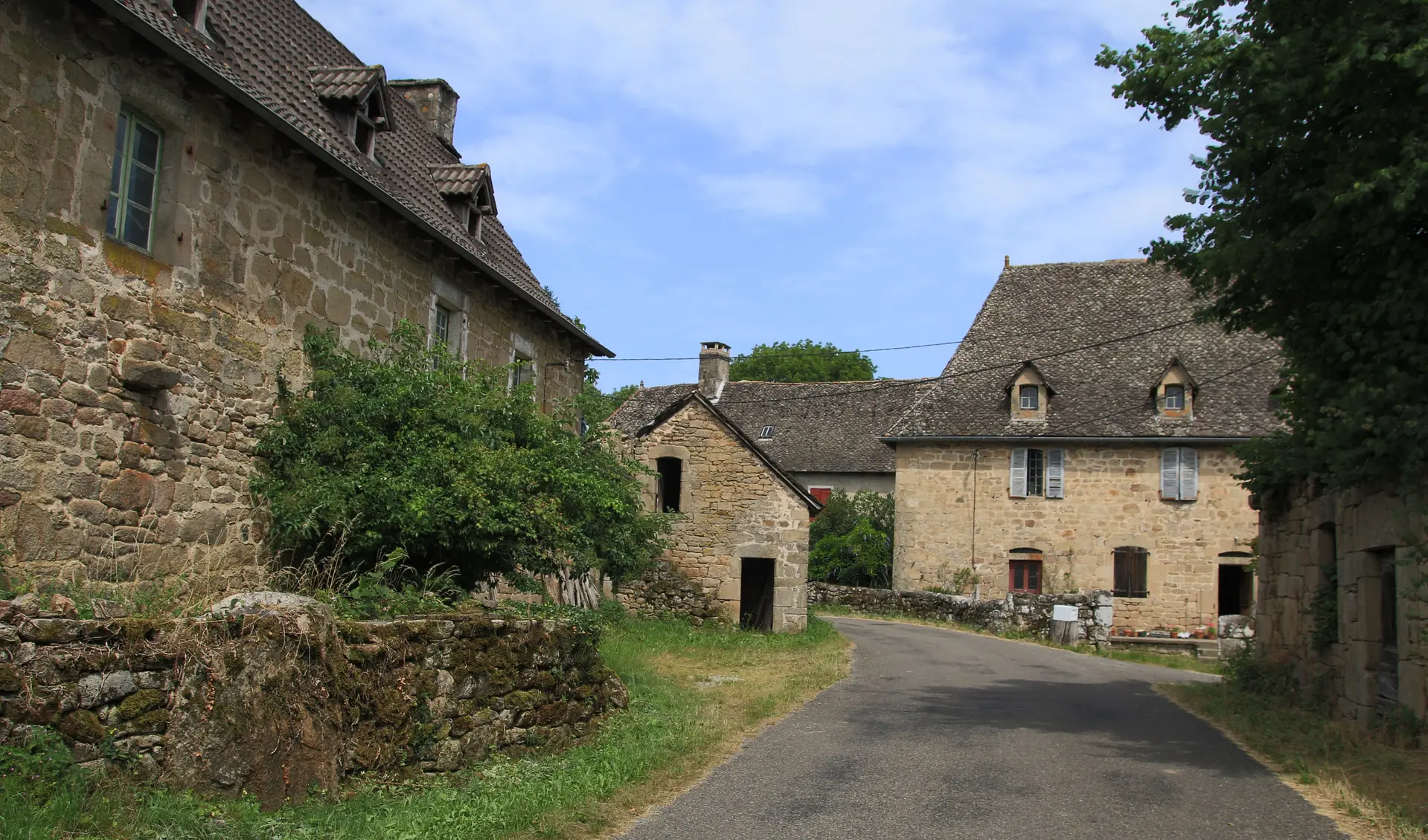 Lac de vergnes.Comiac.lCandes.vue du hameau©M.Légeron