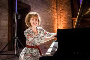 anne-queffelec-0076-internet-300x200