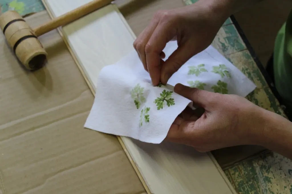 atelier Impression végétale sur textile 1