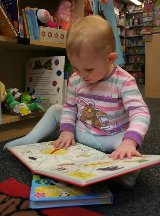 bébé livre