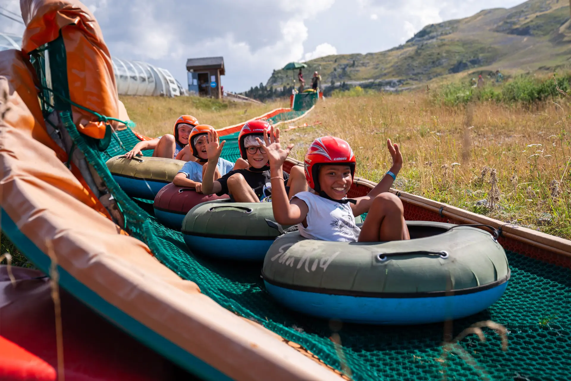 Luge Tubbing sur la piste de La Pierre Saint-Martin