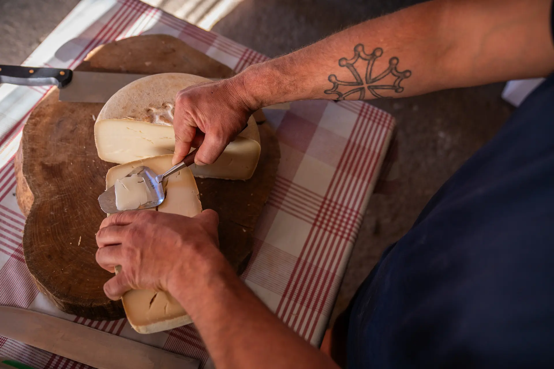 Fromage fermier fabriqué en estive