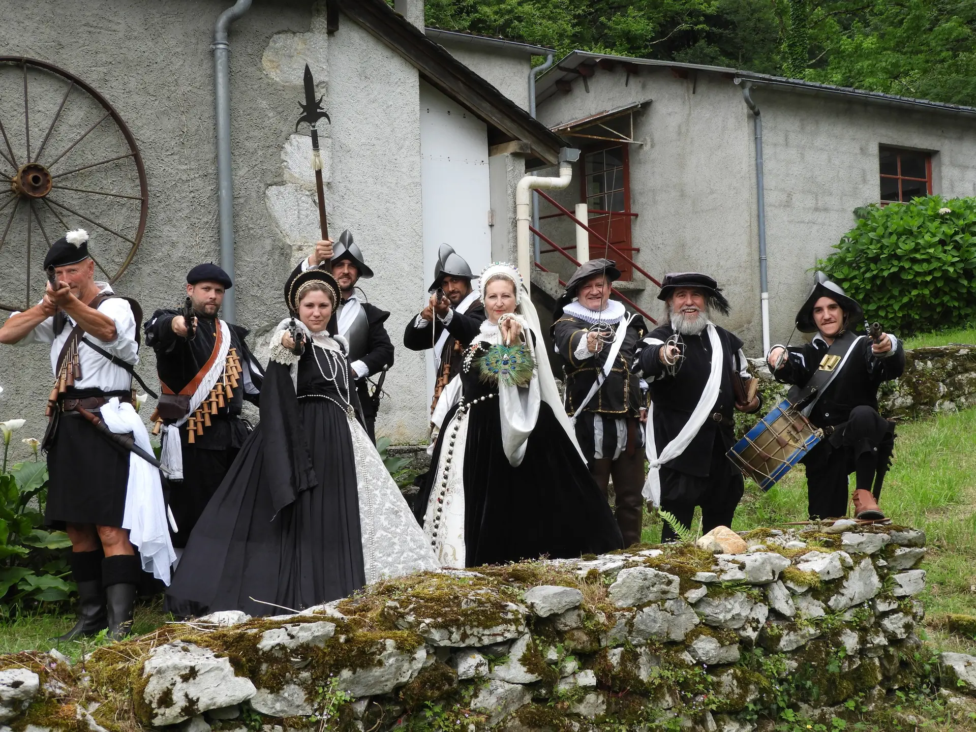 Les echarpes blanches