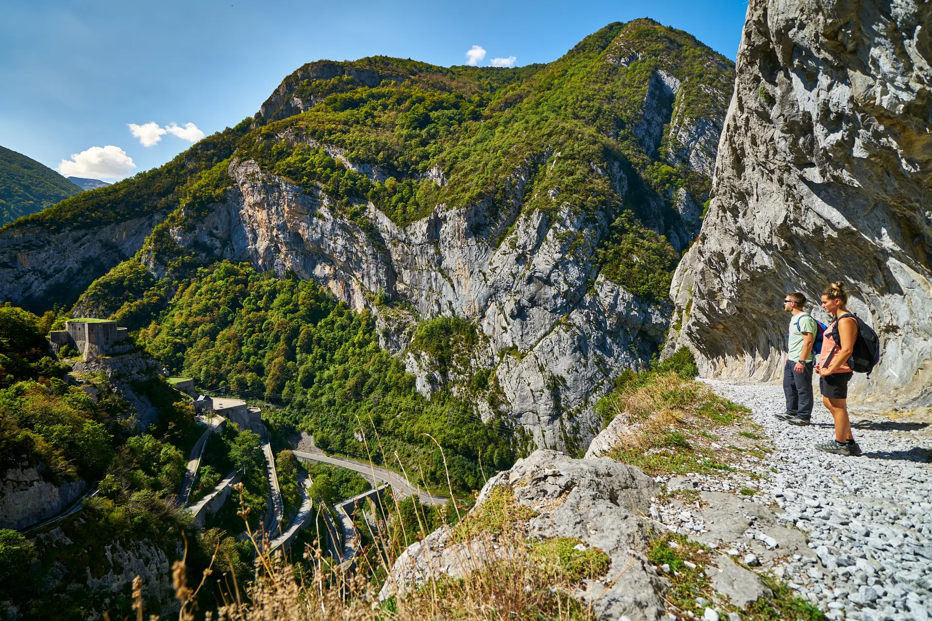 Randonneurs au chemin de la Mâture