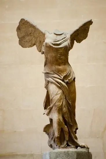 1314487-La_Victoire_de_Samothrace