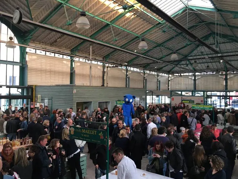 apero-gourmand-halles-du-marche