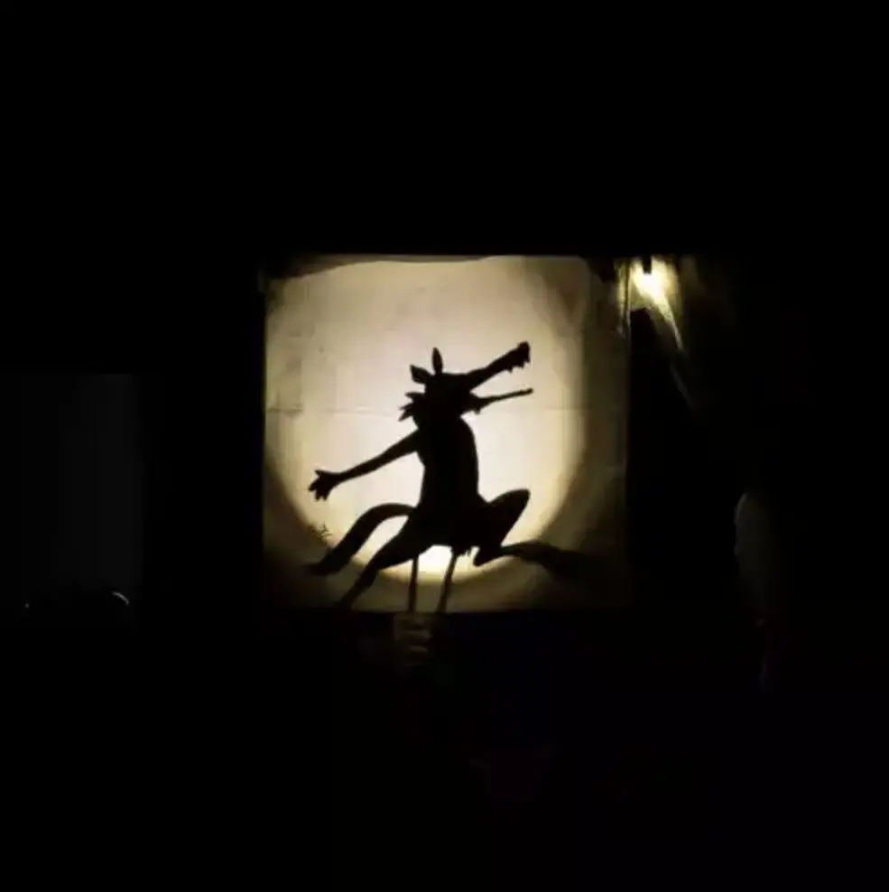 au-petit-theatre-des-ombres