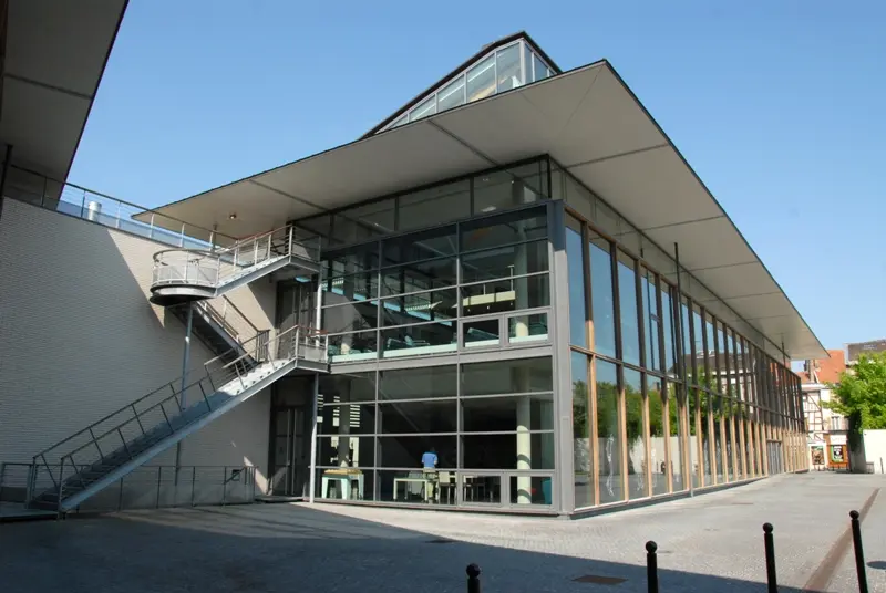 bibliotheque-municipale-pompidou-chalons-en-champagne-exterieur © Christophe Manquillet