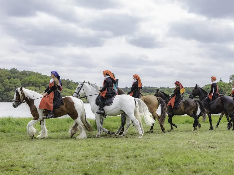festival_médiéval_Comper_Centre-Arthurien_DestinationBroceliande