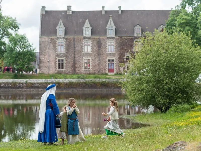 Animations_Centre_Arthurien_Chateau_Comper_Concoret_Destination_Brocéliande