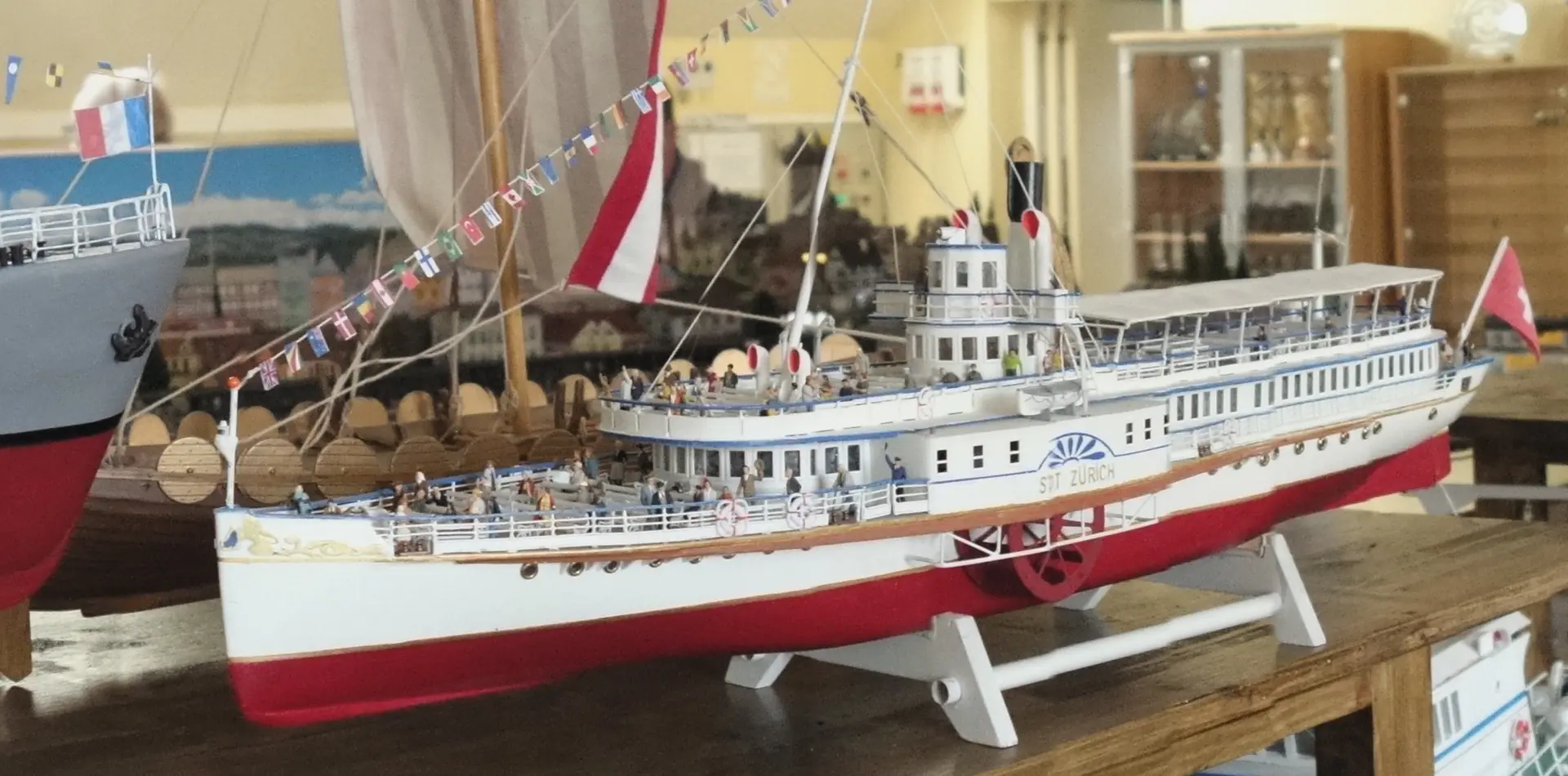 bateau caractéristique suisse