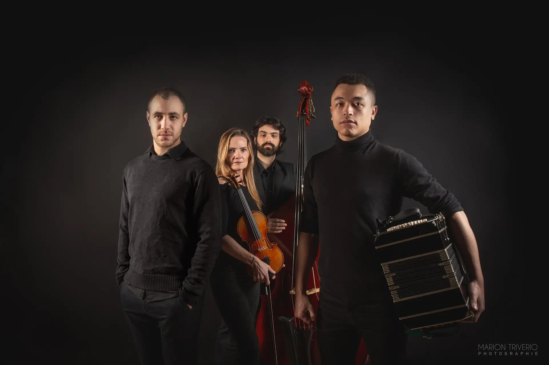 Ensemble SIN VUELTA