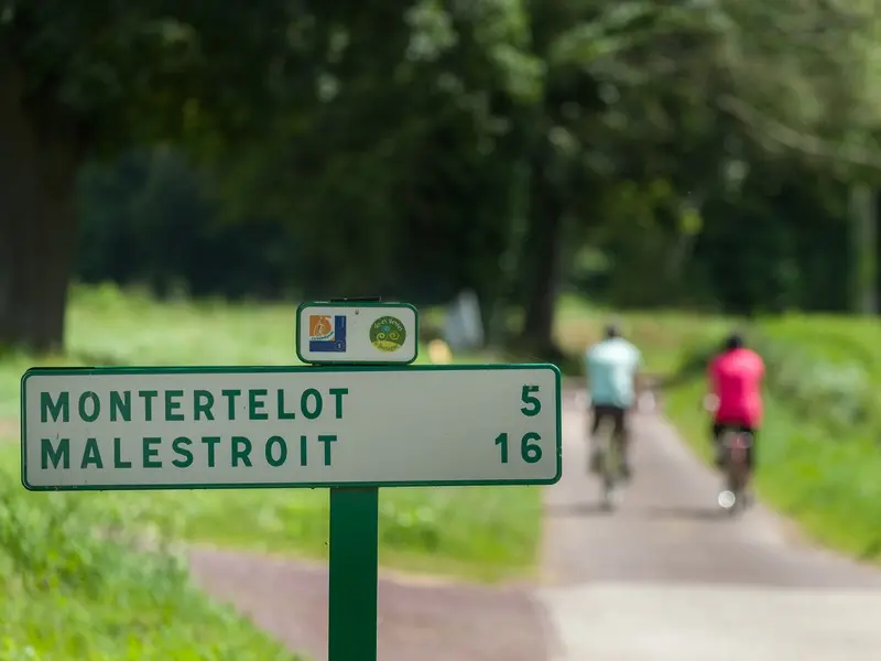 A vélo sur le Canal