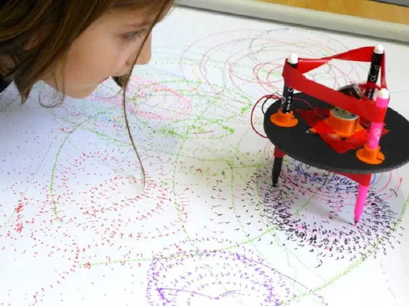 Bonjourlemonde_robotgraffiti_EPN_Mauron