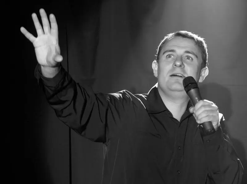 Spectacle - comique - Bruno Blondel - Josselin - Destination - Brocéliande