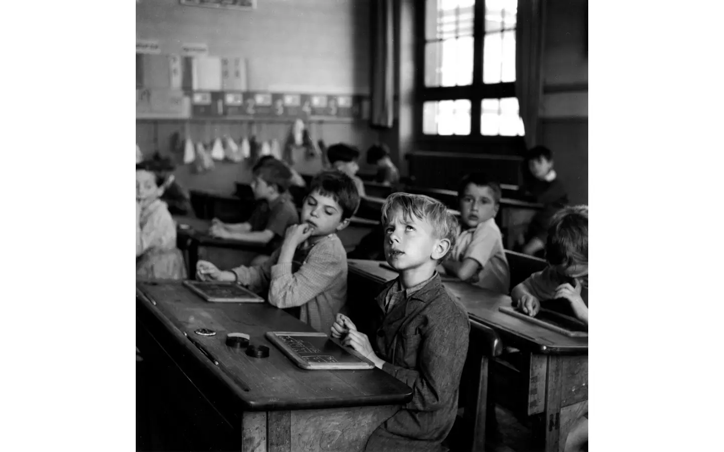 42388 L'information scolaire, Paris 1956 HD.