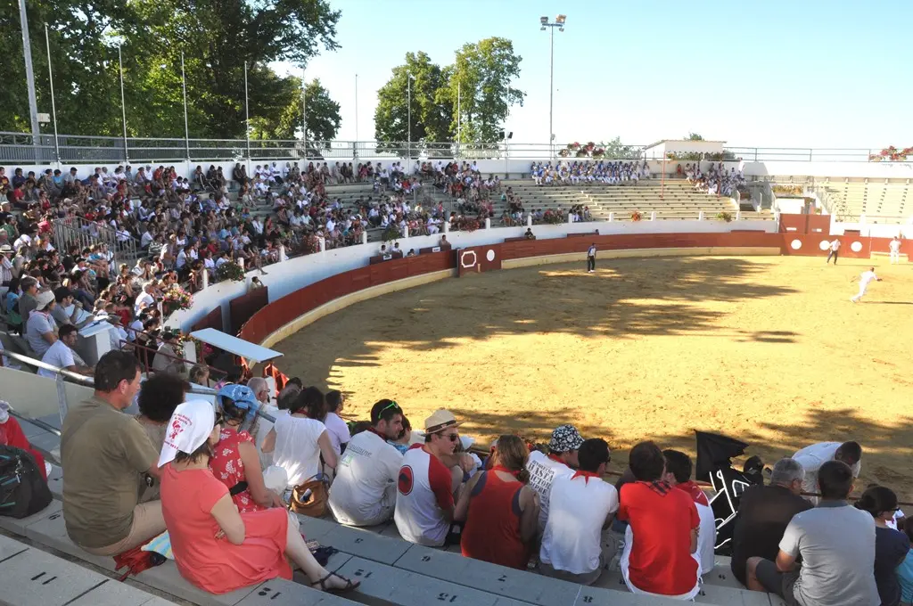 Arènes St Sever, jeux
