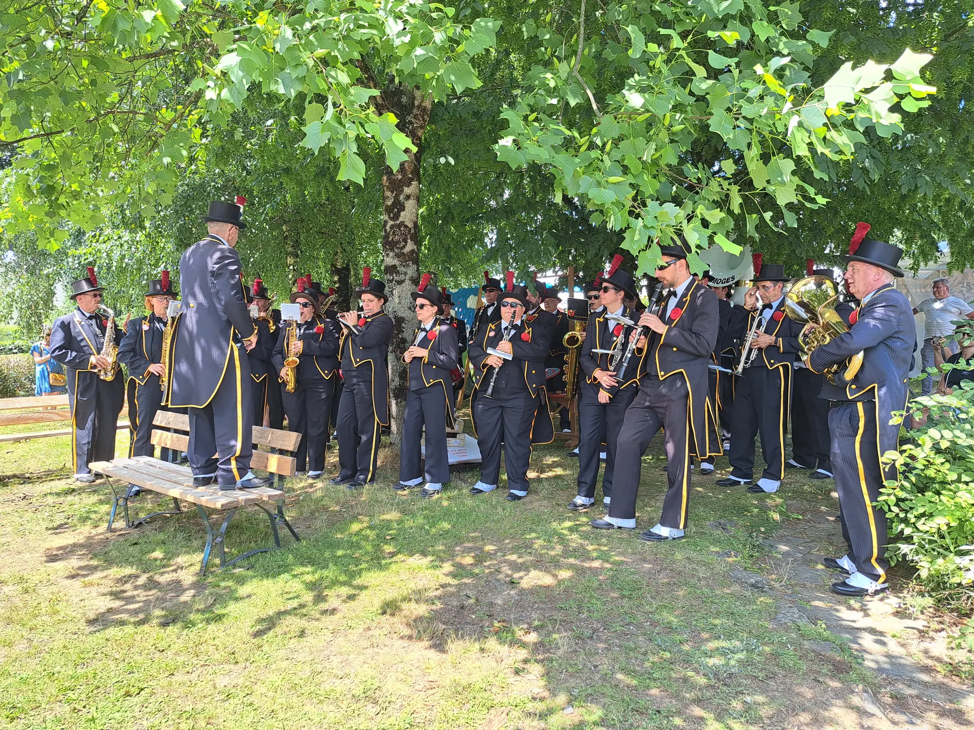 Les gueules sèches de limoges - fête de la framboise 2023 © Jade Lautrete