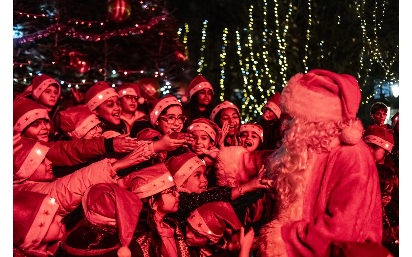 Noel à Pau - arrivée du père noël place royale - 2024