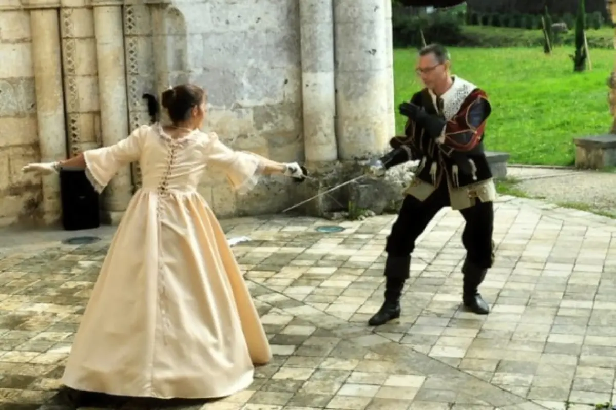 Démonstration d'escrime artistique