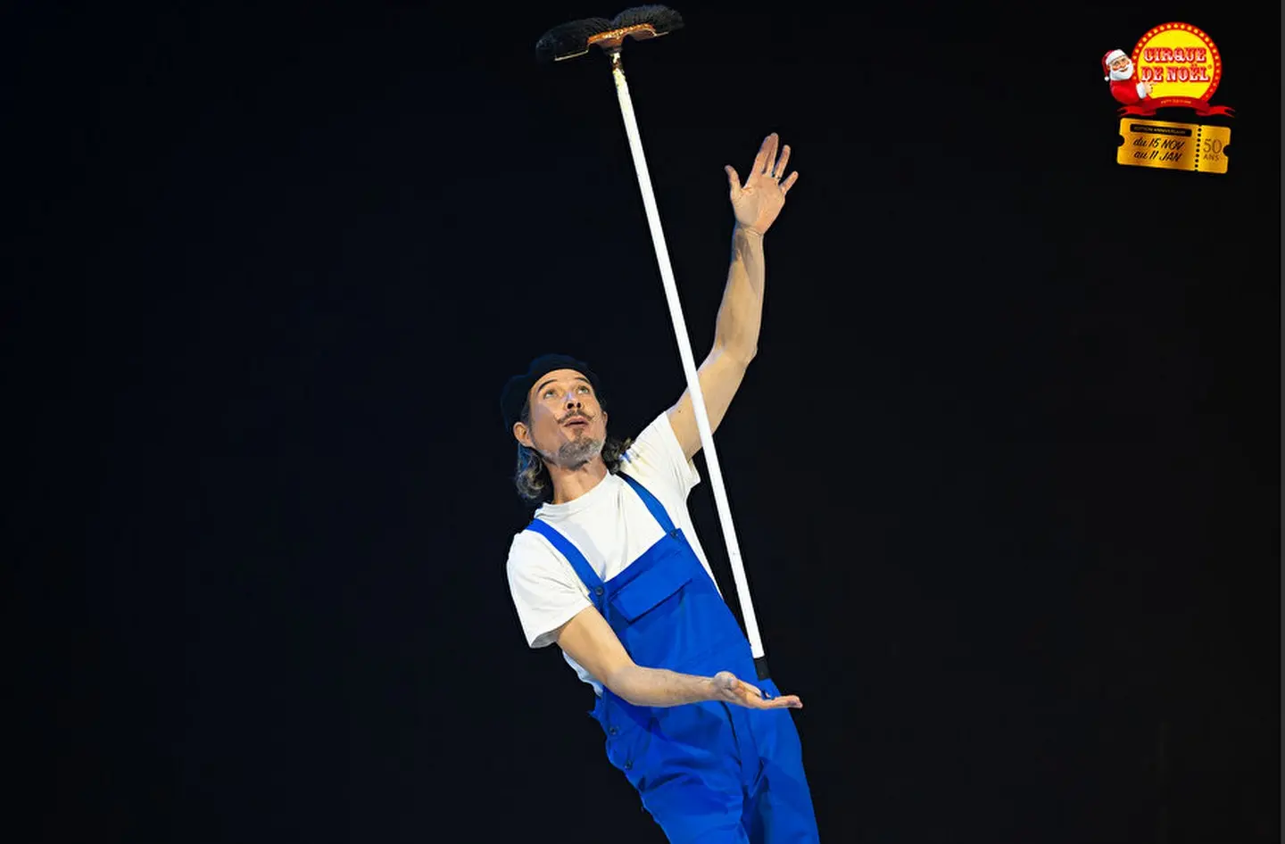 Cirque de Noël 2025 - Pau - balais