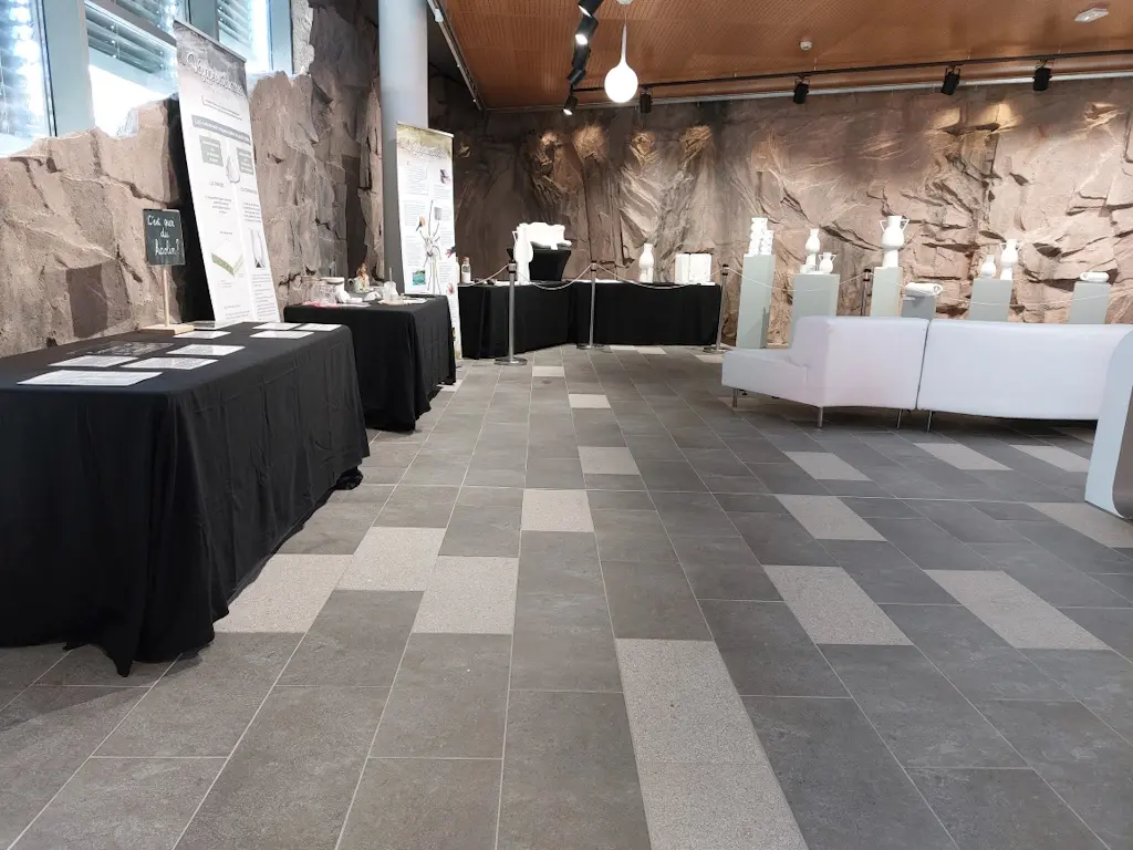 Exposition musée UREKA - Le Kaolin, de la carrière à la porcelaine