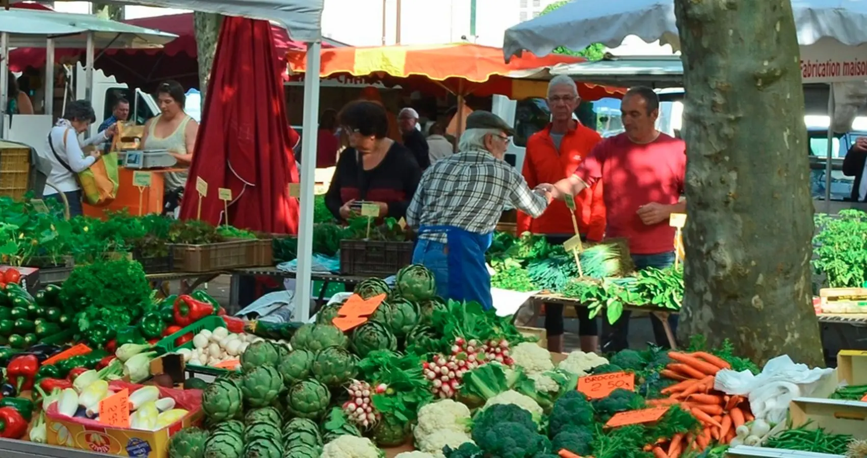 Marché de ville - Jurançon - les étals
