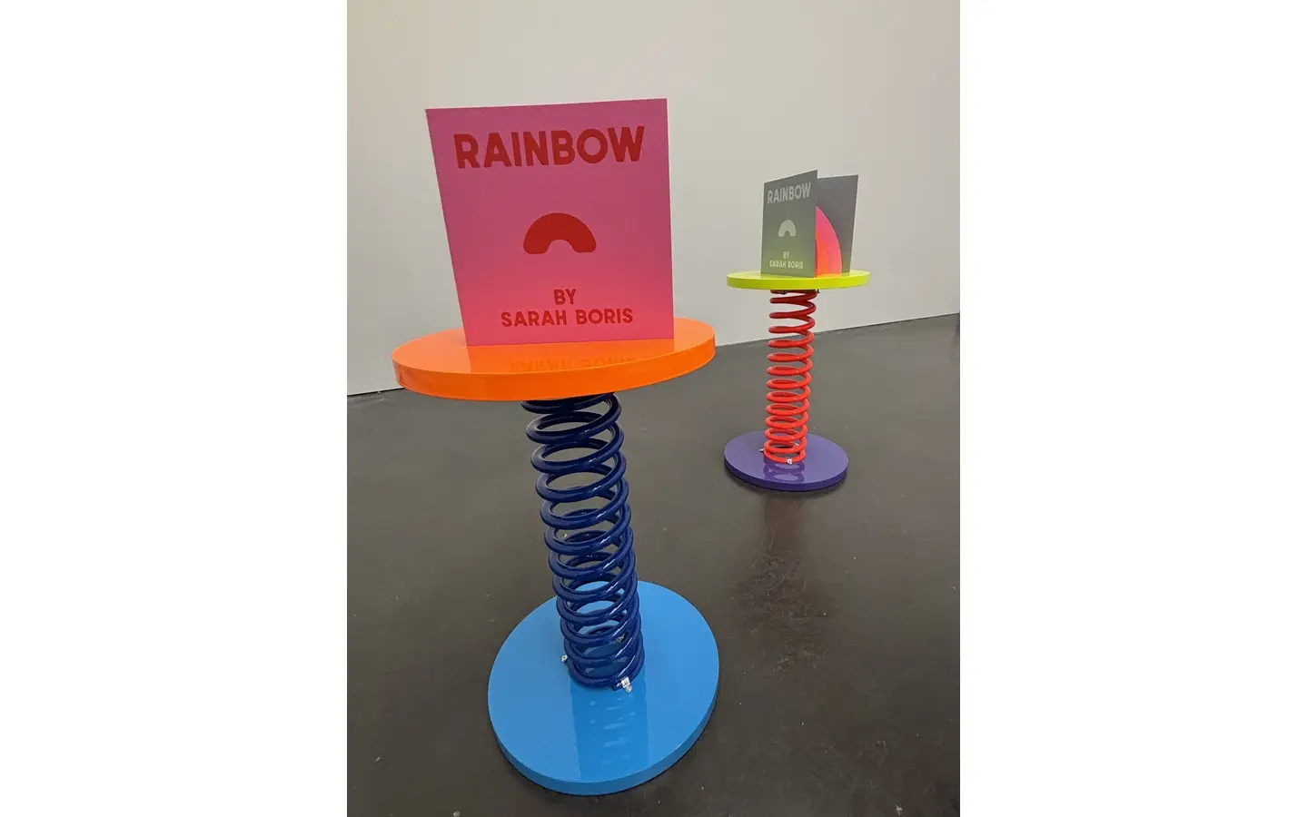 mobilier_livreRainbow_Apreslapluie2©BO