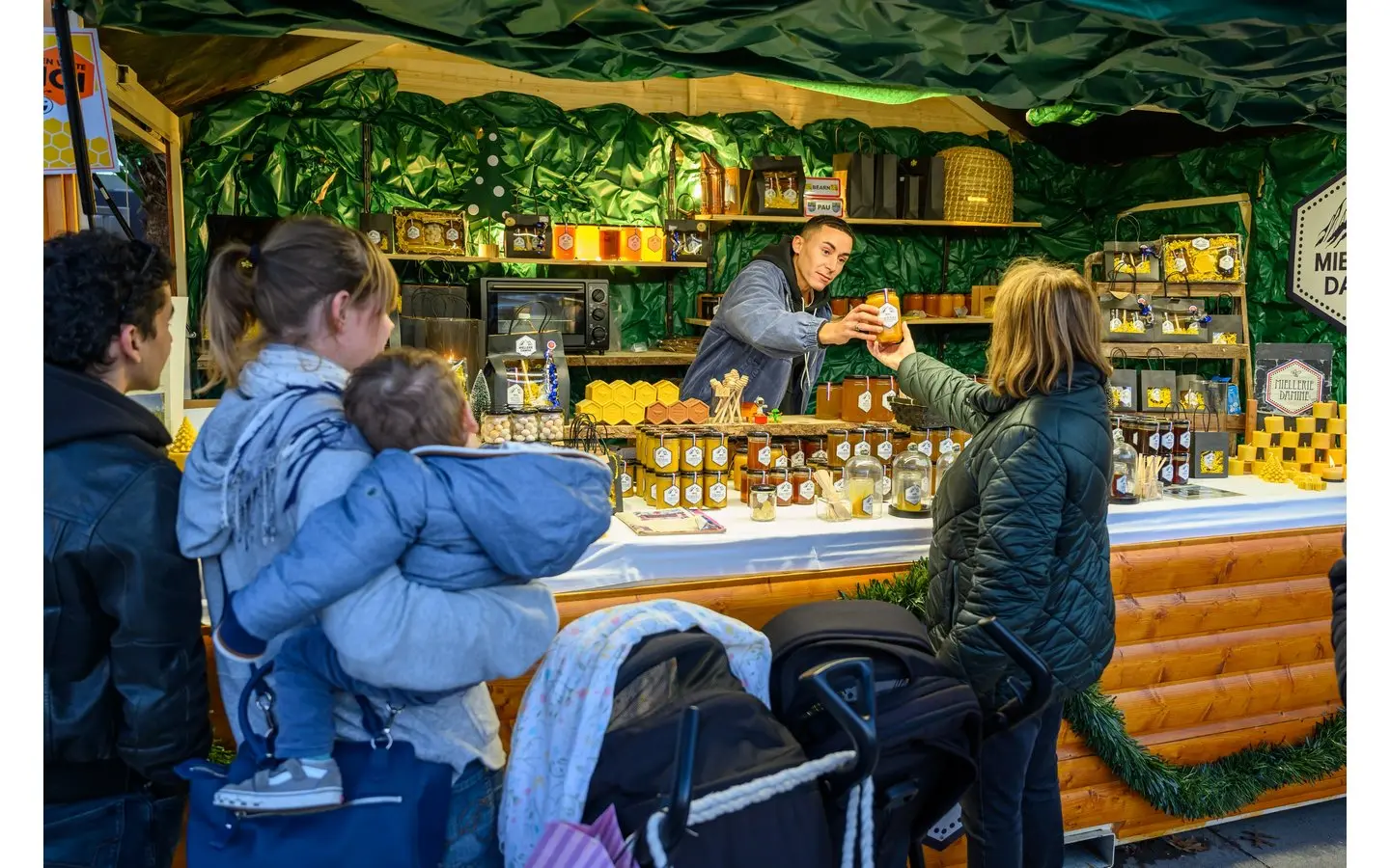Stand miellerie - marché de Noël - Pau