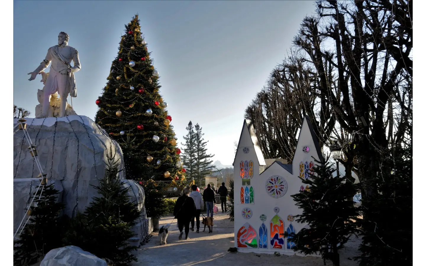 photo de noël 2021 village de Noël place royale