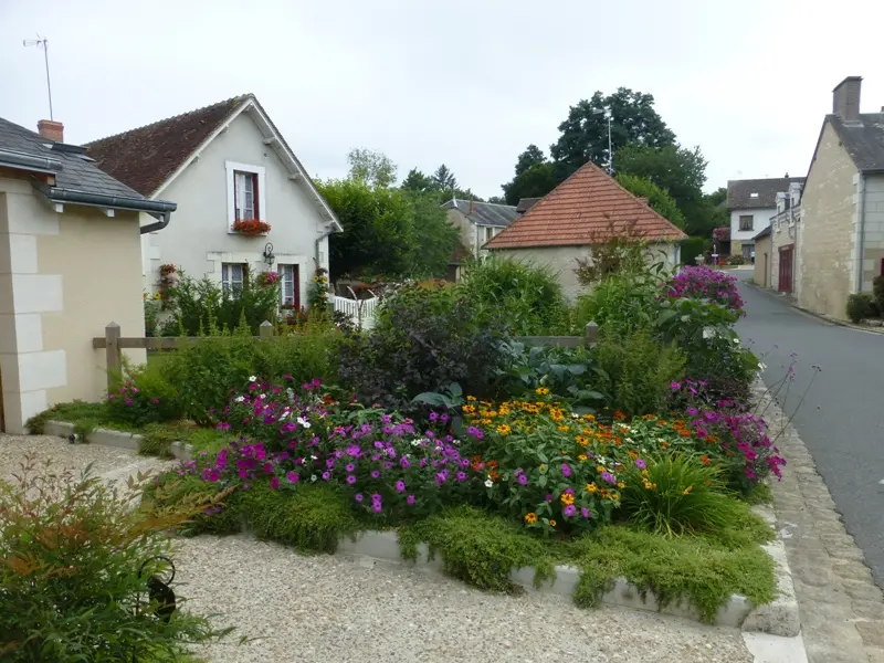 A la place de la cabine Veuil