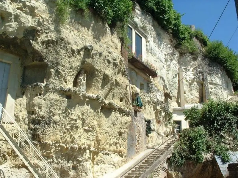Trôo Cité troglodytique
