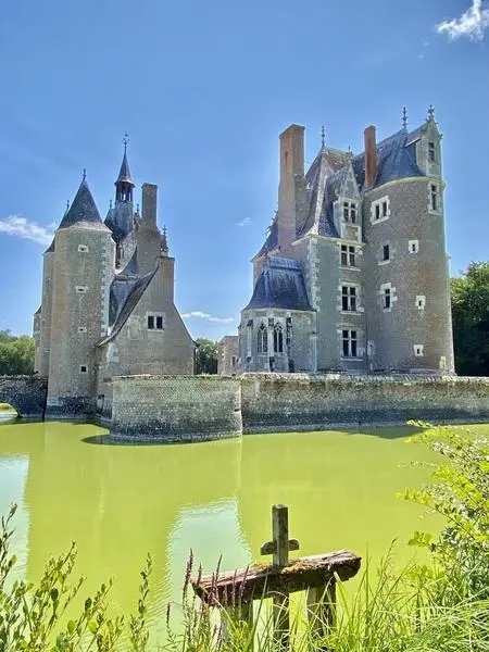 chateau du moulin
