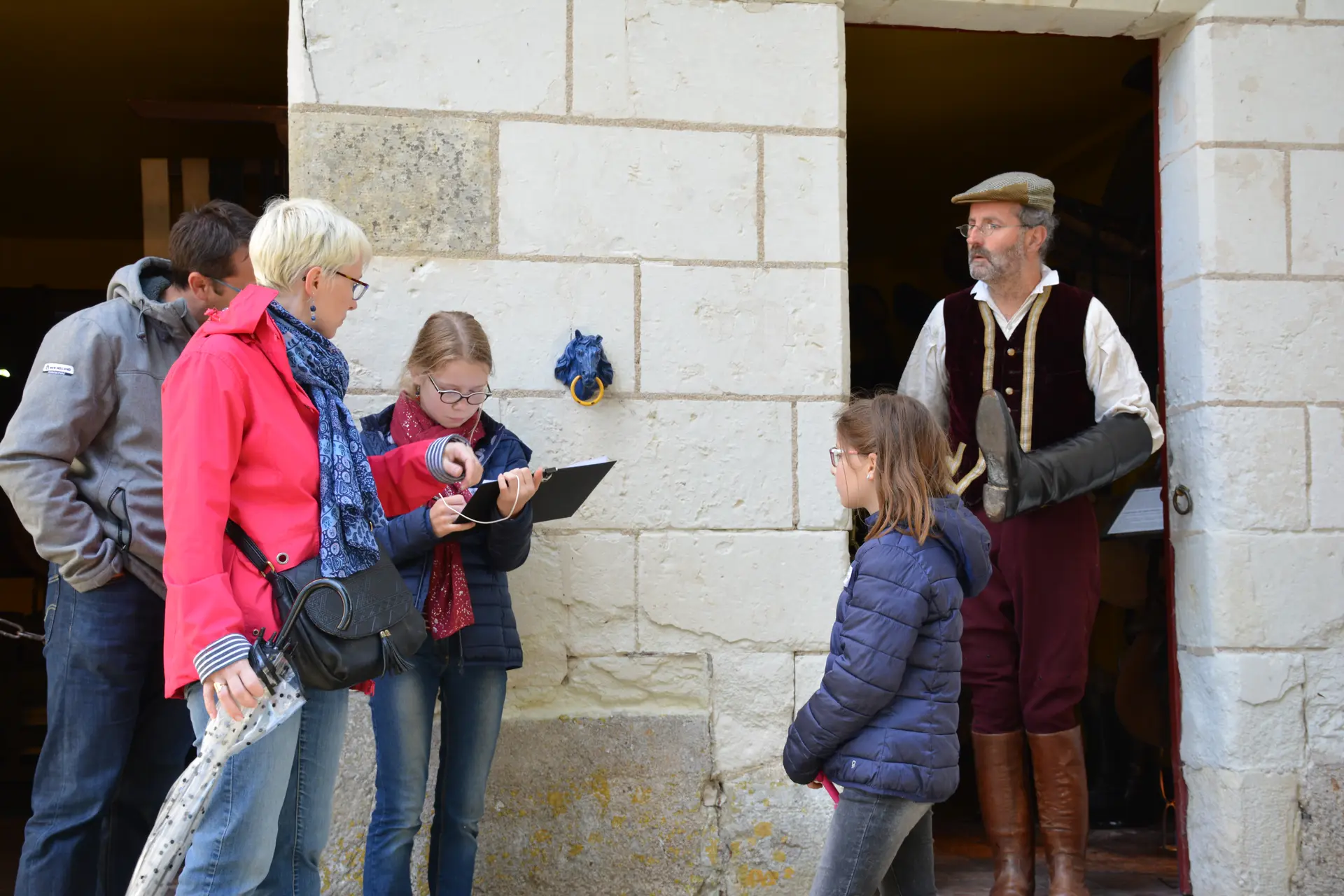 meurtre-chateau-palefrenier-montpoupon