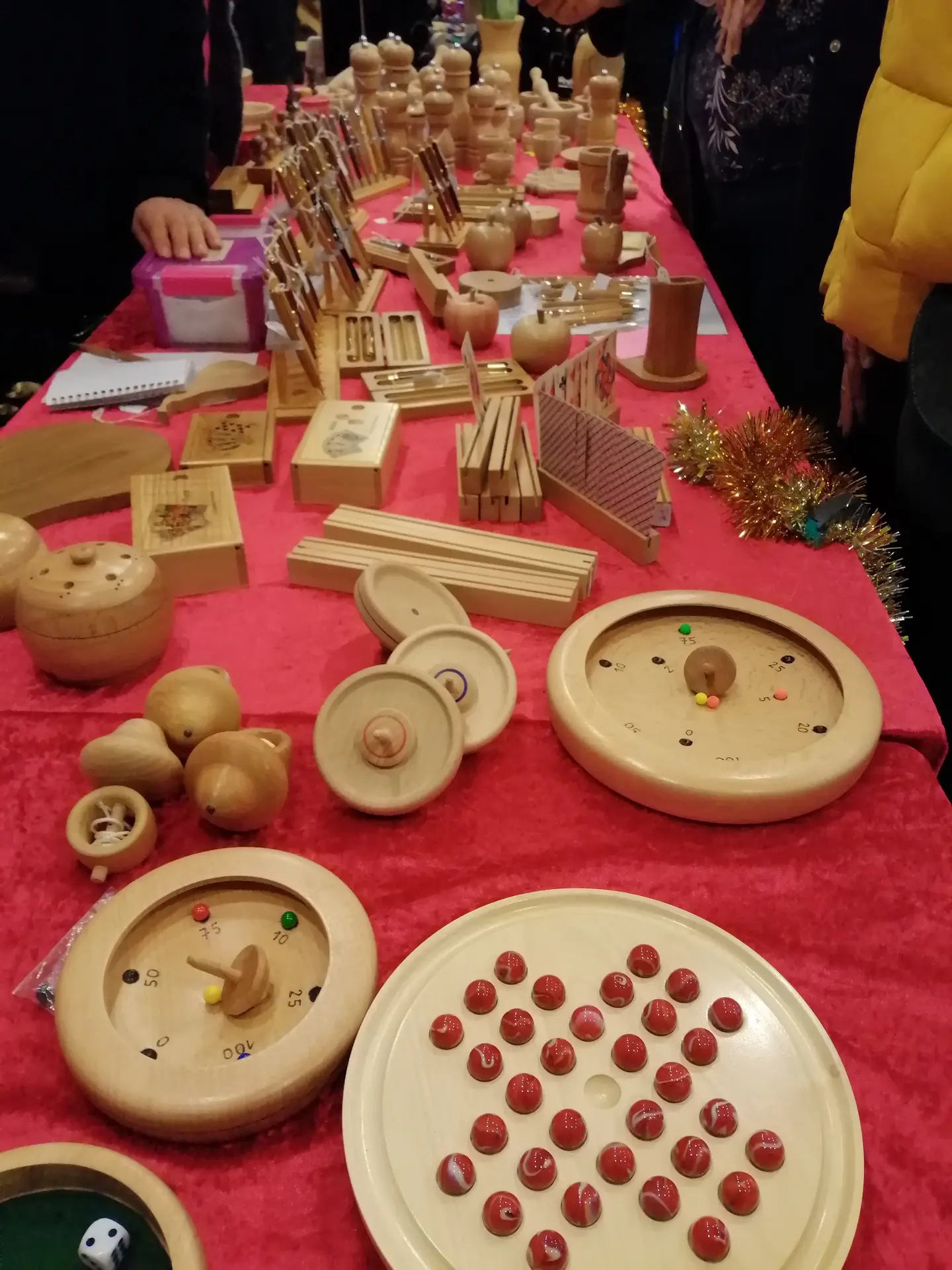 Marché de Noël Saint-Léonard-des-Bois 11 décembre 2022