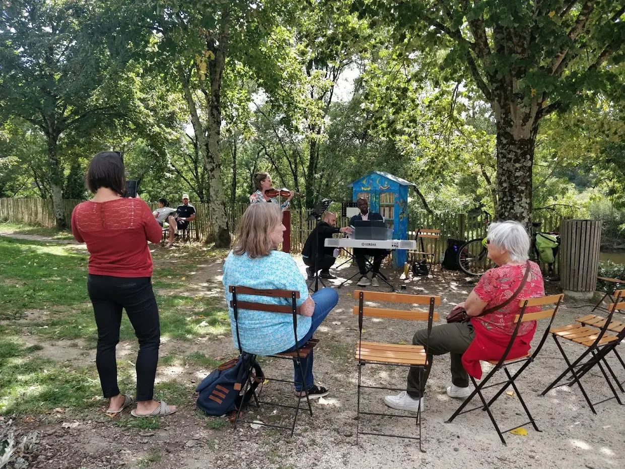 LES DIMANCHES AU PORT LA HAYE FOUASSIERE (1)