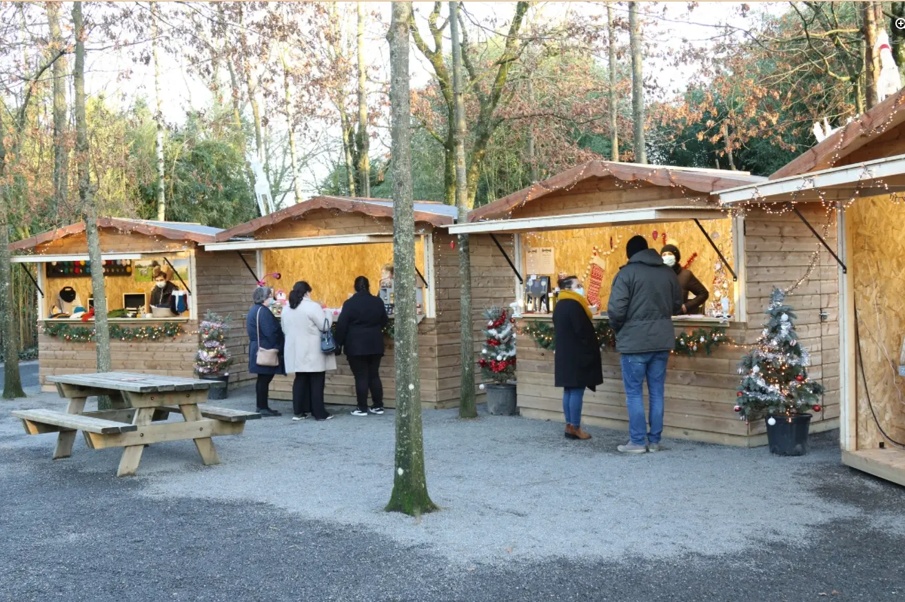 Photo-marchédenoel2-zoolaboissiere-levignobledenantes-tourisme