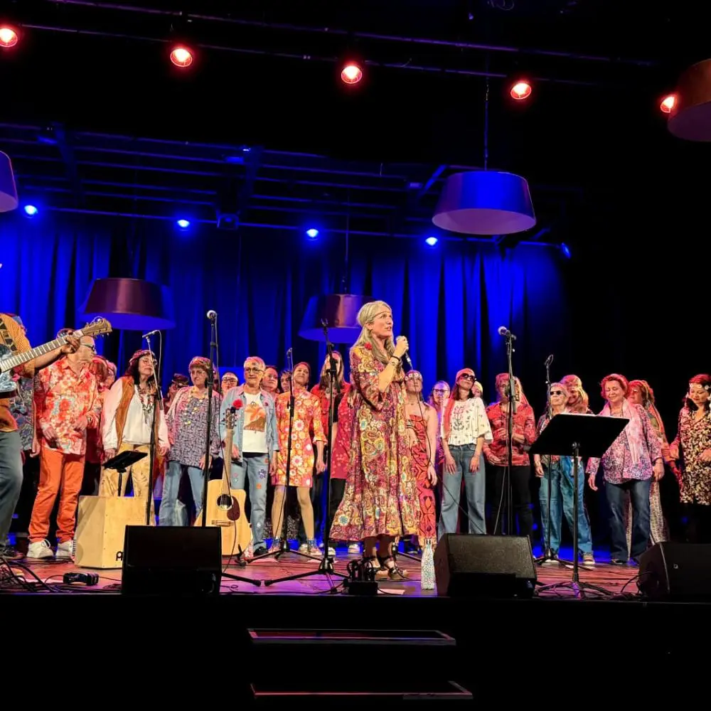 93-illustration_id-1766488936