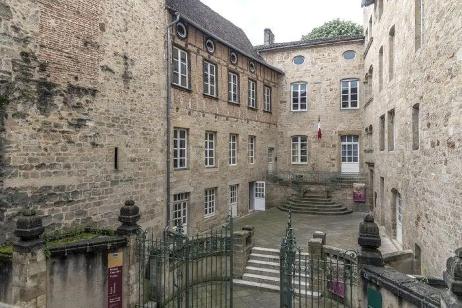 hotel de ville figeac 1