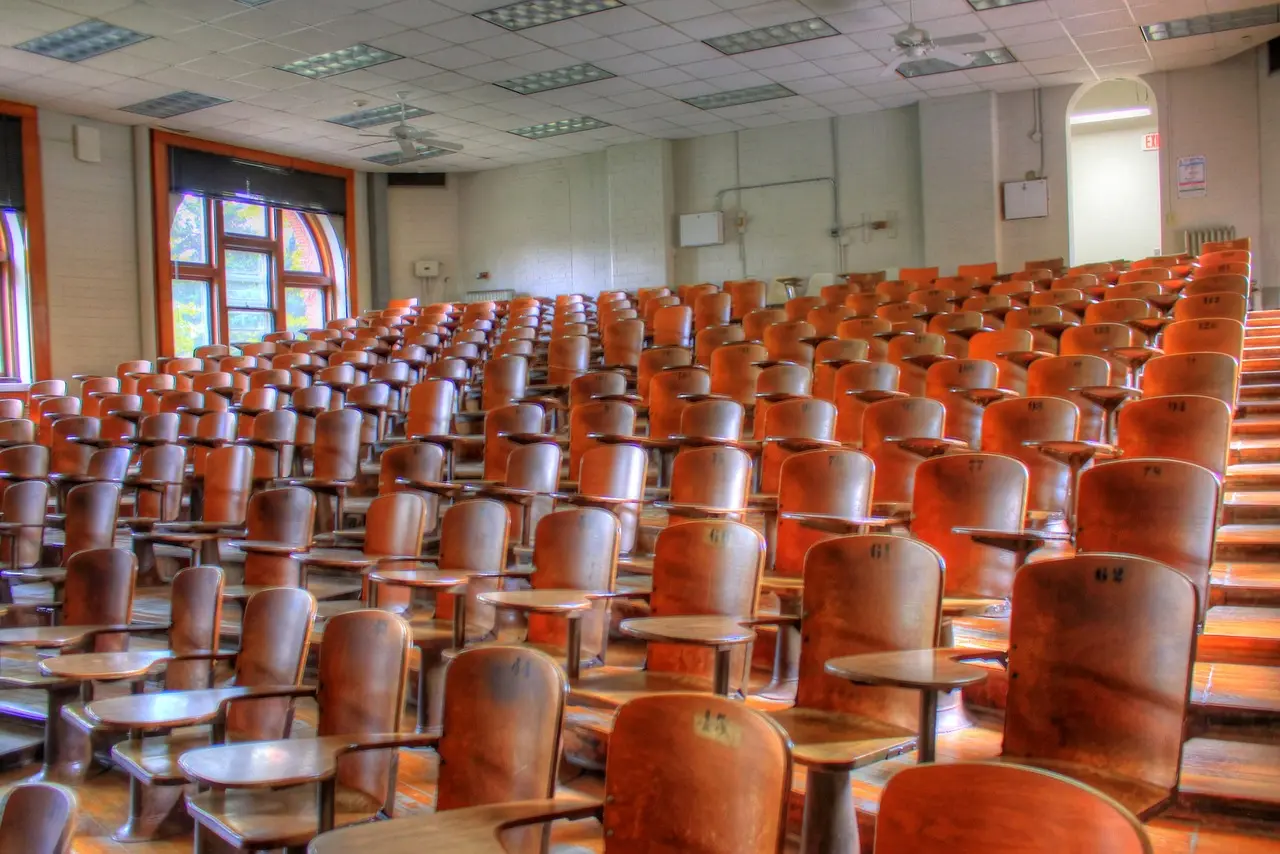 ©Goodfreephotos_com-pixabay-conference